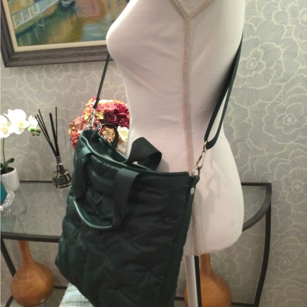 PRICE DROP! Green Puffer Bag Tote & Crossbody - Picture 11 of 15